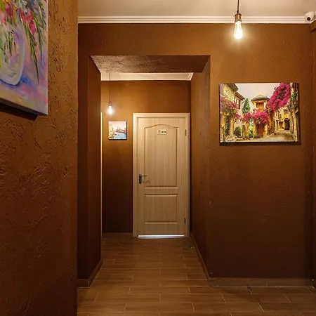 кайзер економ 2* Lviv