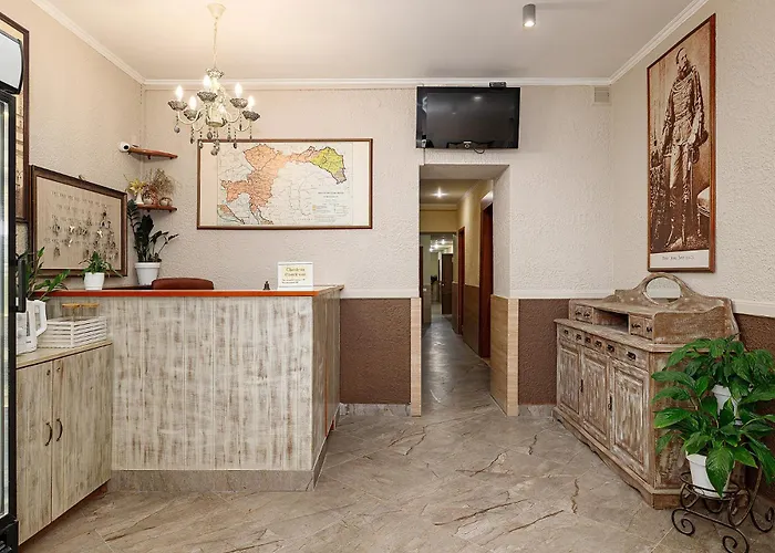 Hotel кайзер економ Leópolis