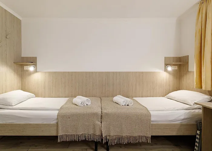 Hotel кайзер економ Leópolis